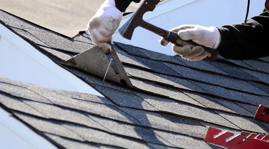 Expert flood damage restoration services in Rio, IL
